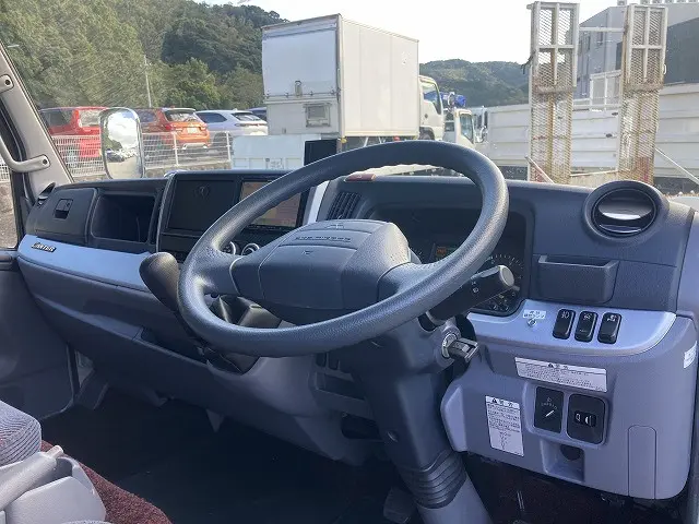 三菱 キャンター TKG-FEB50(2WD)の写真37