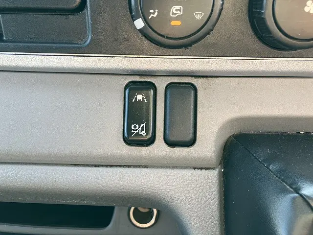 三菱 キャンター 2RG-FBA20(2WD)の写真36