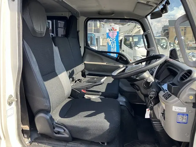 三菱 キャンター 2RG-FBA20(2WD)の写真41