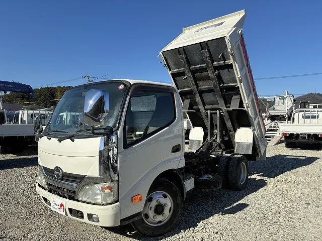 日野 デュトロ TKG-XZU620T(2WD)の写真1