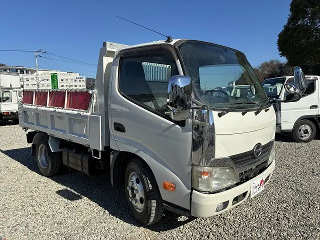 日野 デュトロ TKG-XZU620T(2WD)の写真10