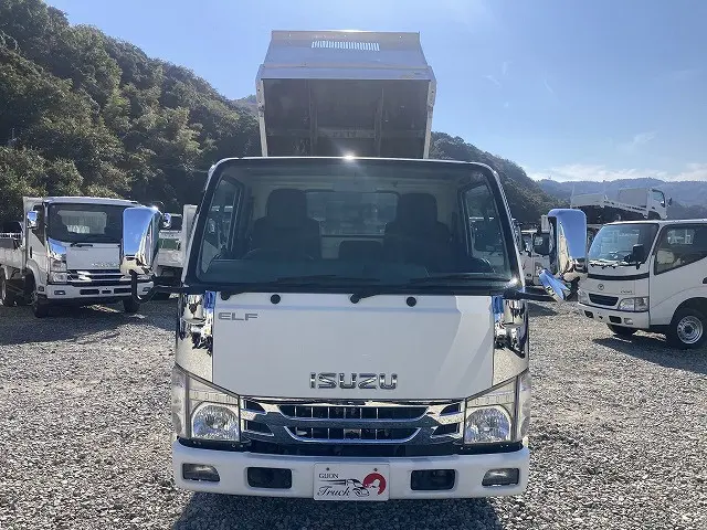 いすゞ エルフ TPG-NKR85AD(2WD)の写真2