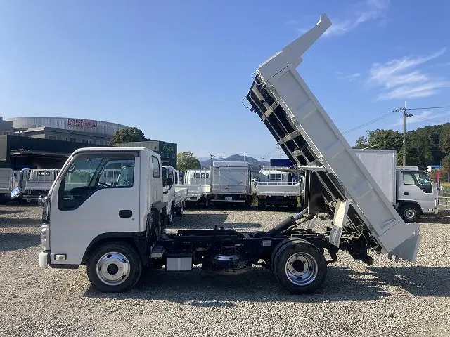 いすゞ エルフ TPG-NKR85AD(2WD)の写真4