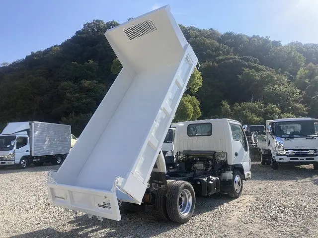 いすゞ エルフ TPG-NKR85AD(2WD)の写真8