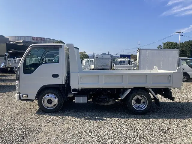 いすゞ エルフ TPG-NKR85AD(2WD)の写真11