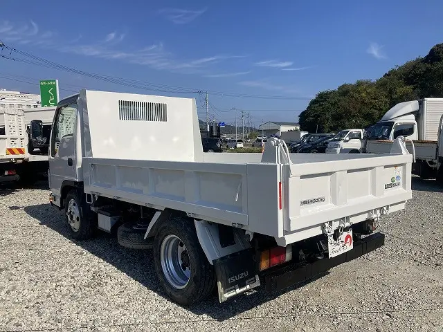 いすゞ エルフ TPG-NKR85AD(2WD)の写真13