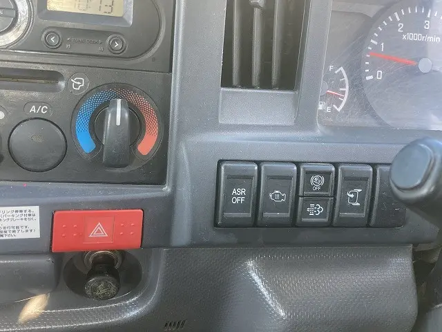 いすゞ エルフ TPG-NKR85AD(2WD)の写真28