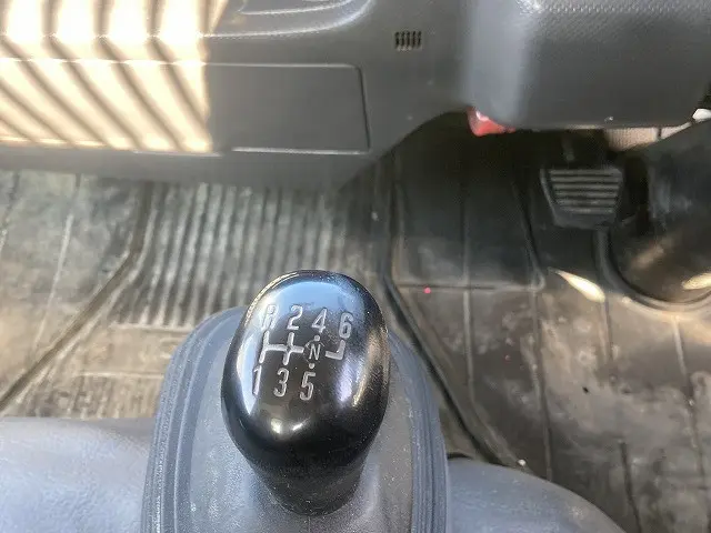 いすゞ エルフ TPG-NKR85AD(2WD)の写真29