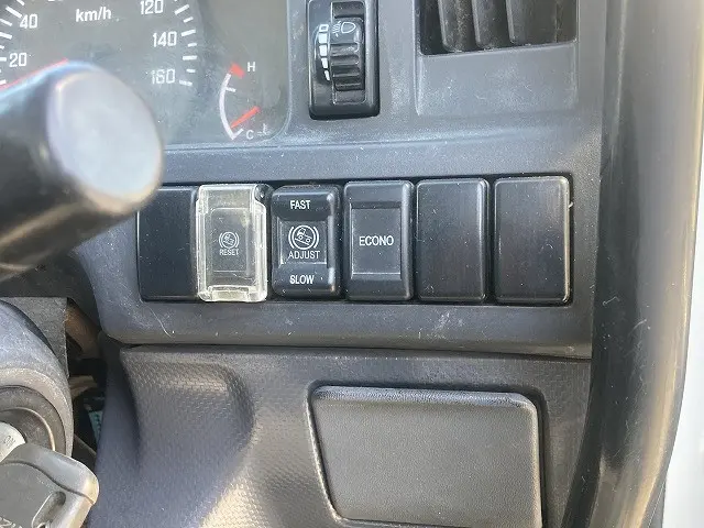 いすゞ エルフ TPG-NKR85AD(2WD)の写真30