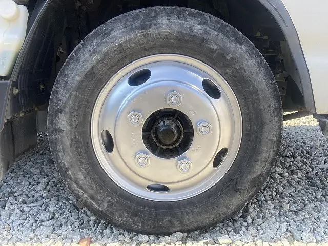 いすゞ エルフ TPG-NKR85AD(2WD)の写真35