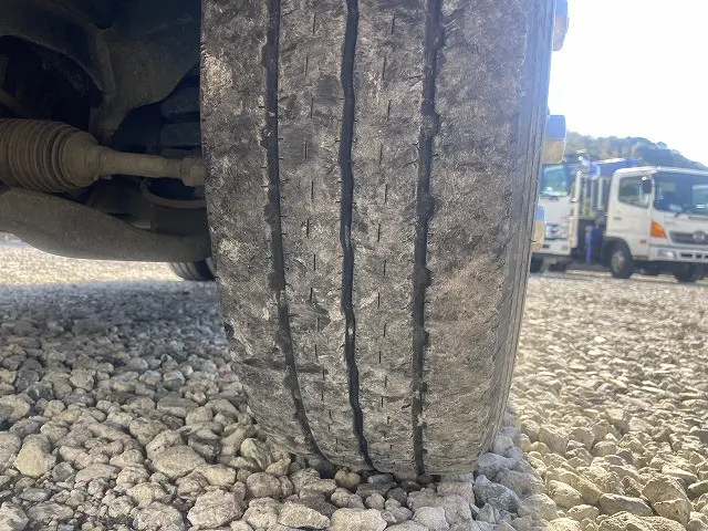 いすゞ エルフ TPG-NKR85AD(2WD)の写真44