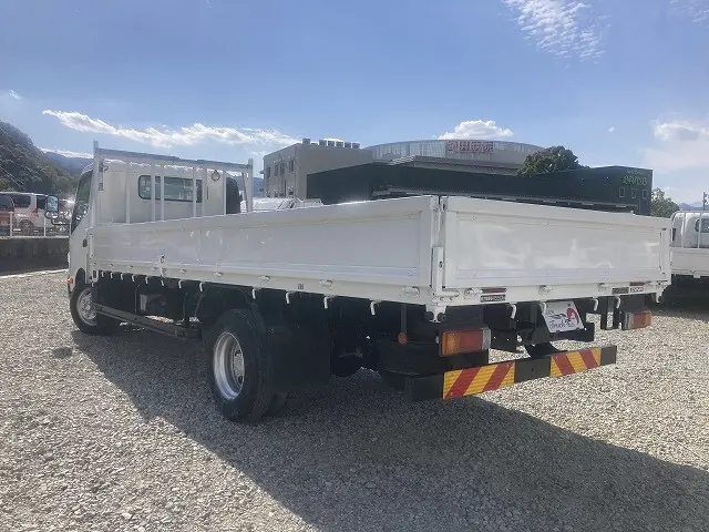 トヨタ ダイナ TKG-XZU730(2WD)の写真6