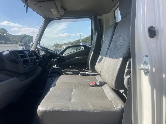 トヨタ ダイナ TKG-XZU730(2WD)の写真27