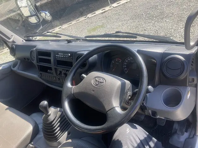 トヨタ ダイナ TKG-XZU730(2WD)の写真30