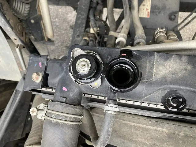 いすゞ フォワード TKG-FRR90S1(2WD)の写真21