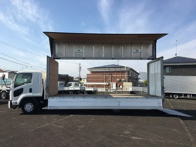 いすゞ フォワード TKG-FRR90S2(2WD)の写真12