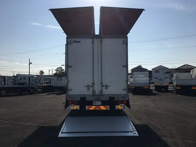 いすゞ フォワード TKG-FRR90S2(2WD)の写真15