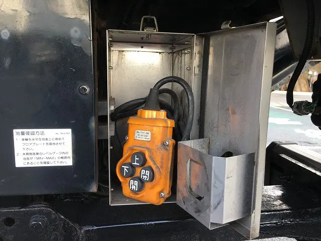 いすゞ フォワード TKG-FRR90S2(2WD)の写真36