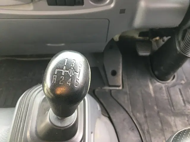 いすゞ フォワード TKG-FRR90S2(2WD)の写真43