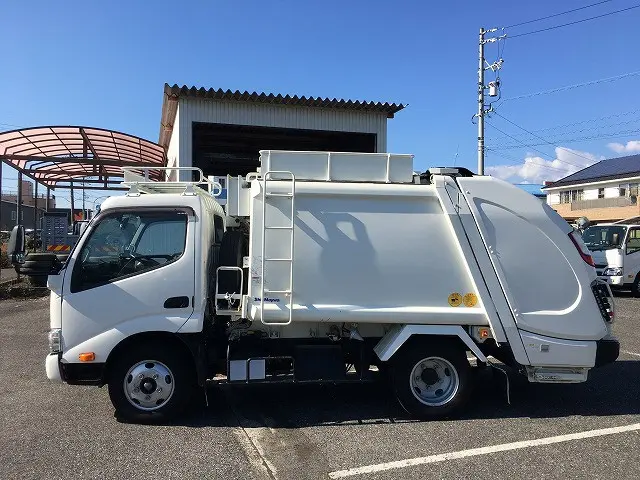 日野 デュトロ 2RG-XZU605X(2WD)の写真4