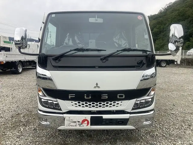 三菱 キャンター 2TG-FBA00(2WD)の写真2