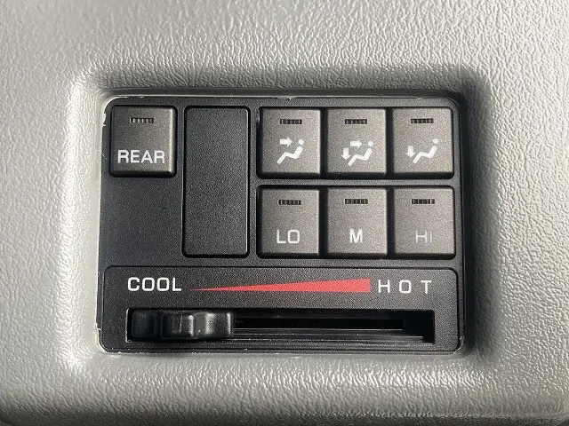 三菱 キャンター 2TG-FBA00(2WD)の写真30