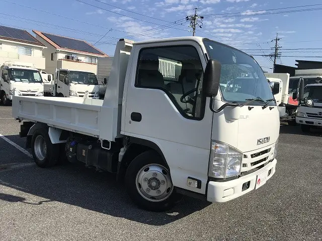 いすゞ エルフ 2RG-NKR88AD(2WD)の写真11