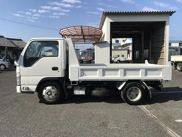 いすゞ エルフ 2RG-NKR88AD(2WD)の写真15