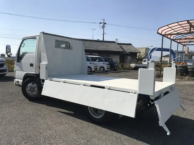 いすゞ エルフ 2RG-NKR88AD(2WD)の写真19
