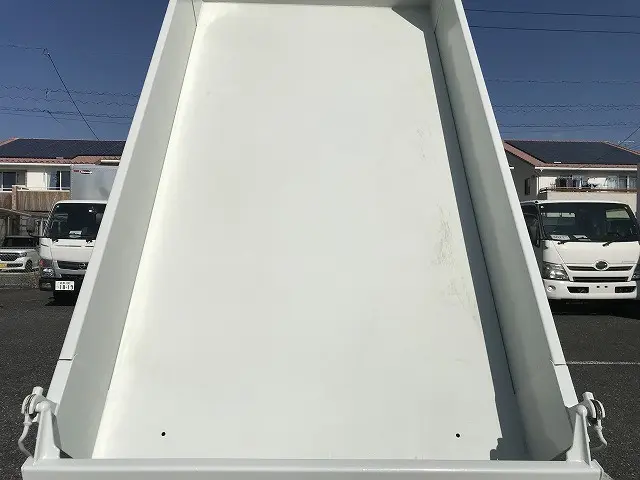 いすゞ エルフ 2RG-NKR88AD(2WD)の写真24