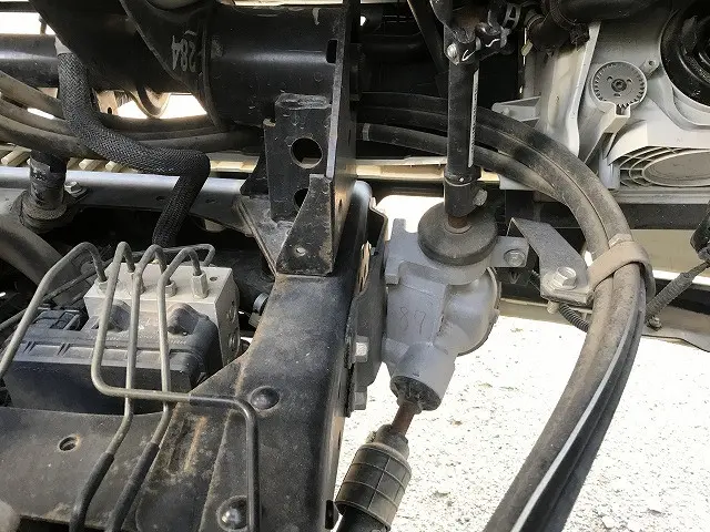 いすゞ エルフ 2RG-NKR88AD(2WD)の写真29