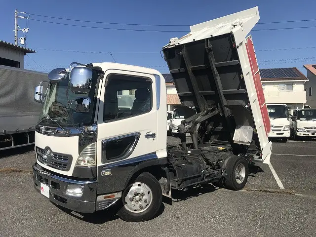 日野 レンジャー TKG-FC9JCAP(2WD)の写真1