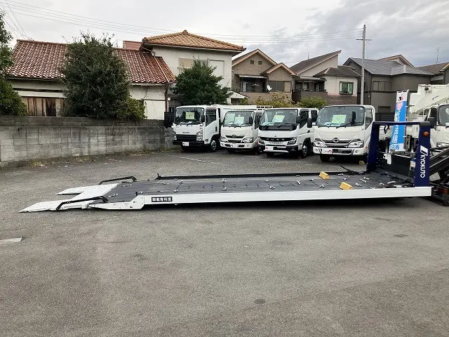 三菱 キャンター 2PG-FEB90(2WD)の写真10