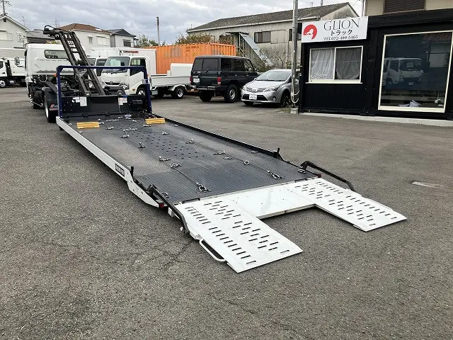 三菱 キャンター 2PG-FEB90(2WD)の写真11