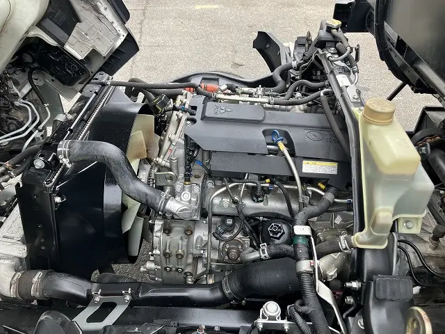 三菱 キャンター 2PG-FEB90(2WD)の写真14