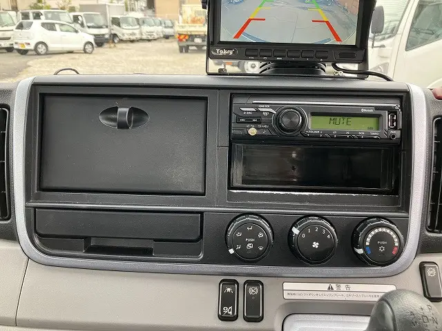 三菱 キャンター 2PG-FEB90(2WD)の写真35