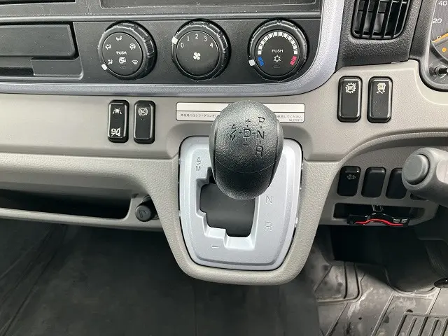 三菱 キャンター 2PG-FEB90(2WD)の写真36