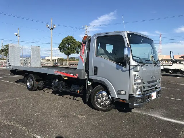 いすゞ エルフ TRG-NPR85AN(2WD)の写真3