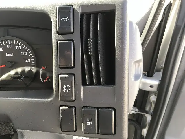 いすゞ エルフ TRG-NPR85AN(2WD)の写真34