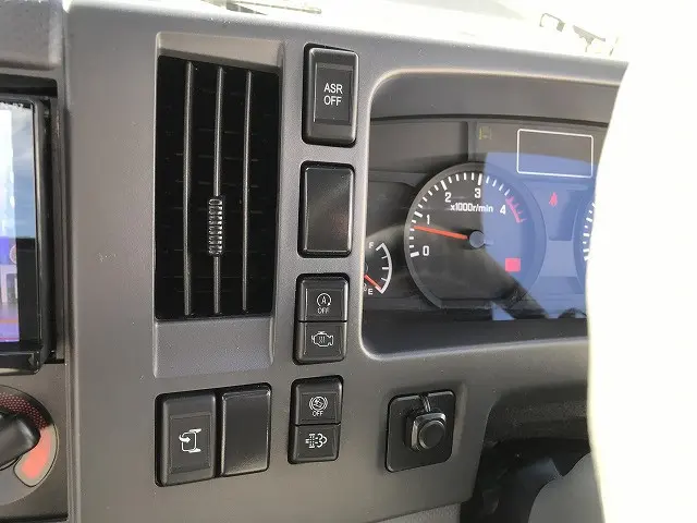 いすゞ エルフ TRG-NPR85AN(2WD)の写真35