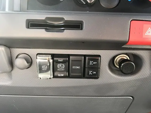 いすゞ エルフ TRG-NPR85AN(2WD)の写真36