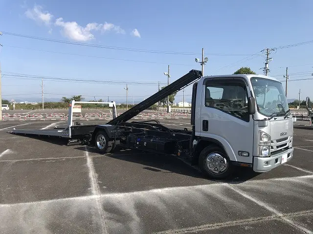 いすゞ エルフ 2RG-NPR88AN(2WD)の写真10