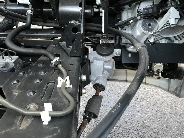 いすゞ エルフ 2RG-NPR88AN(2WD)の写真20