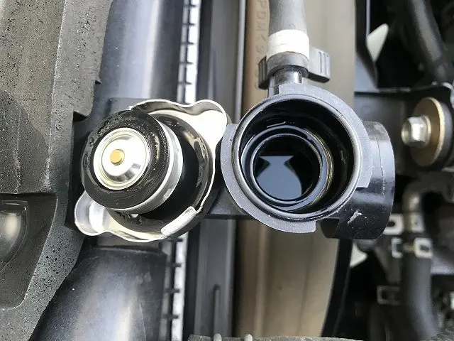 いすゞ エルフ 2RG-NPR88AN(2WD)の写真24