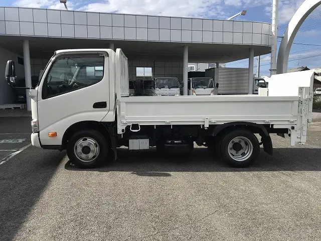 日野 デュトロ 2RG-XZU605M(2WD)の写真7