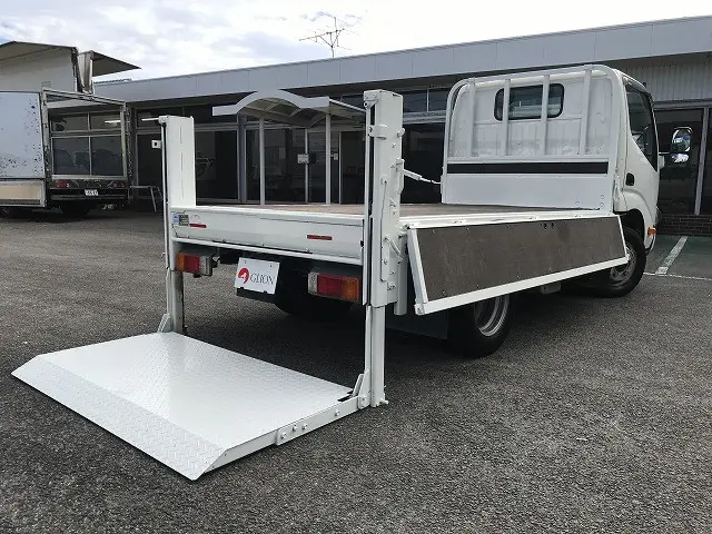 日野 デュトロ 2RG-XZU605M(2WD)の写真13