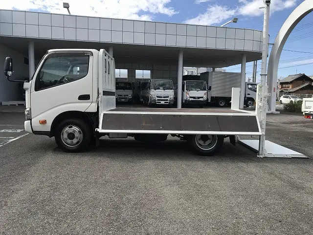 日野 デュトロ 2RG-XZU605M(2WD)の写真14