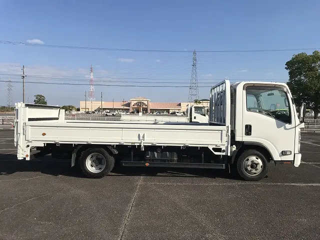 いすゞ エルフ TRG-NPR85AR(2WD)の写真15