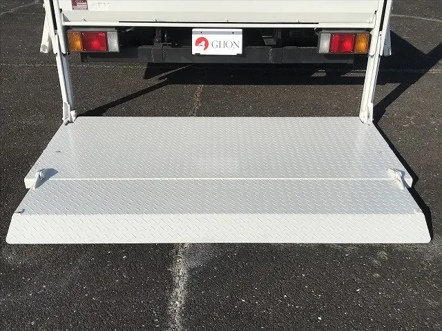 いすゞ エルフ TRG-NPR85AR(2WD)の写真17