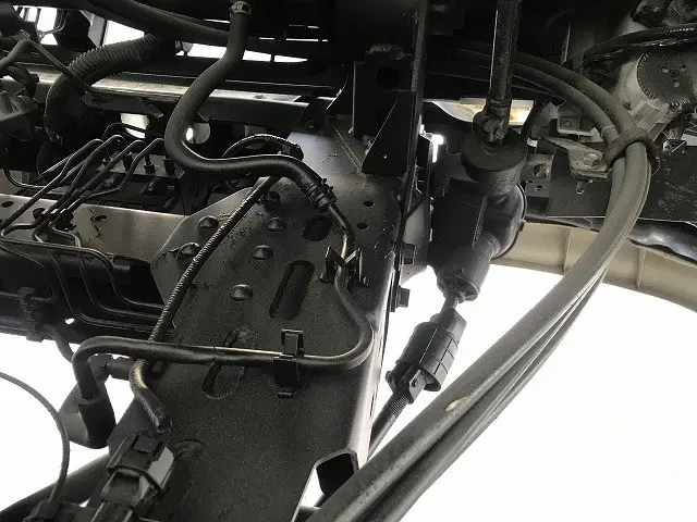 いすゞ エルフ TRG-NPR85AR(2WD)の写真21